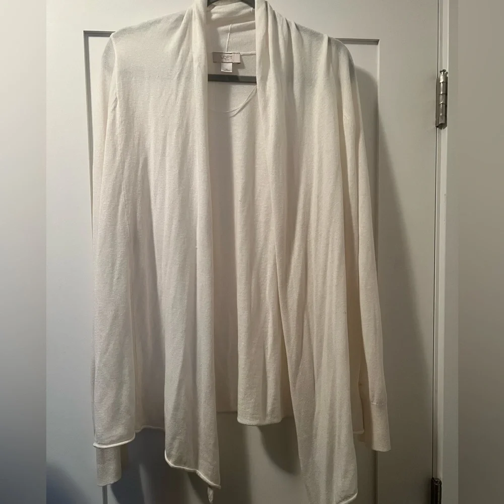 NWOT- Ann Taylor Loft Women’s Sweater - Picture 1 of 3